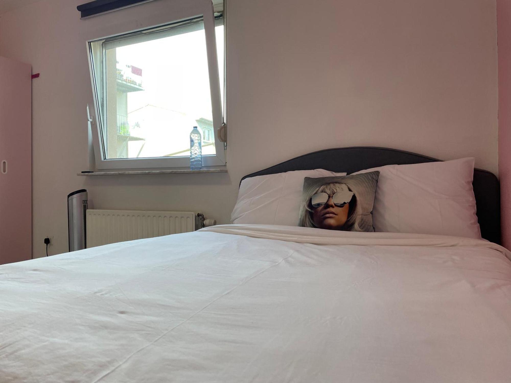 Large Room In Schuttrange Free Parking 10Mins To Airport Excellent Customer Services エクステリア 写真